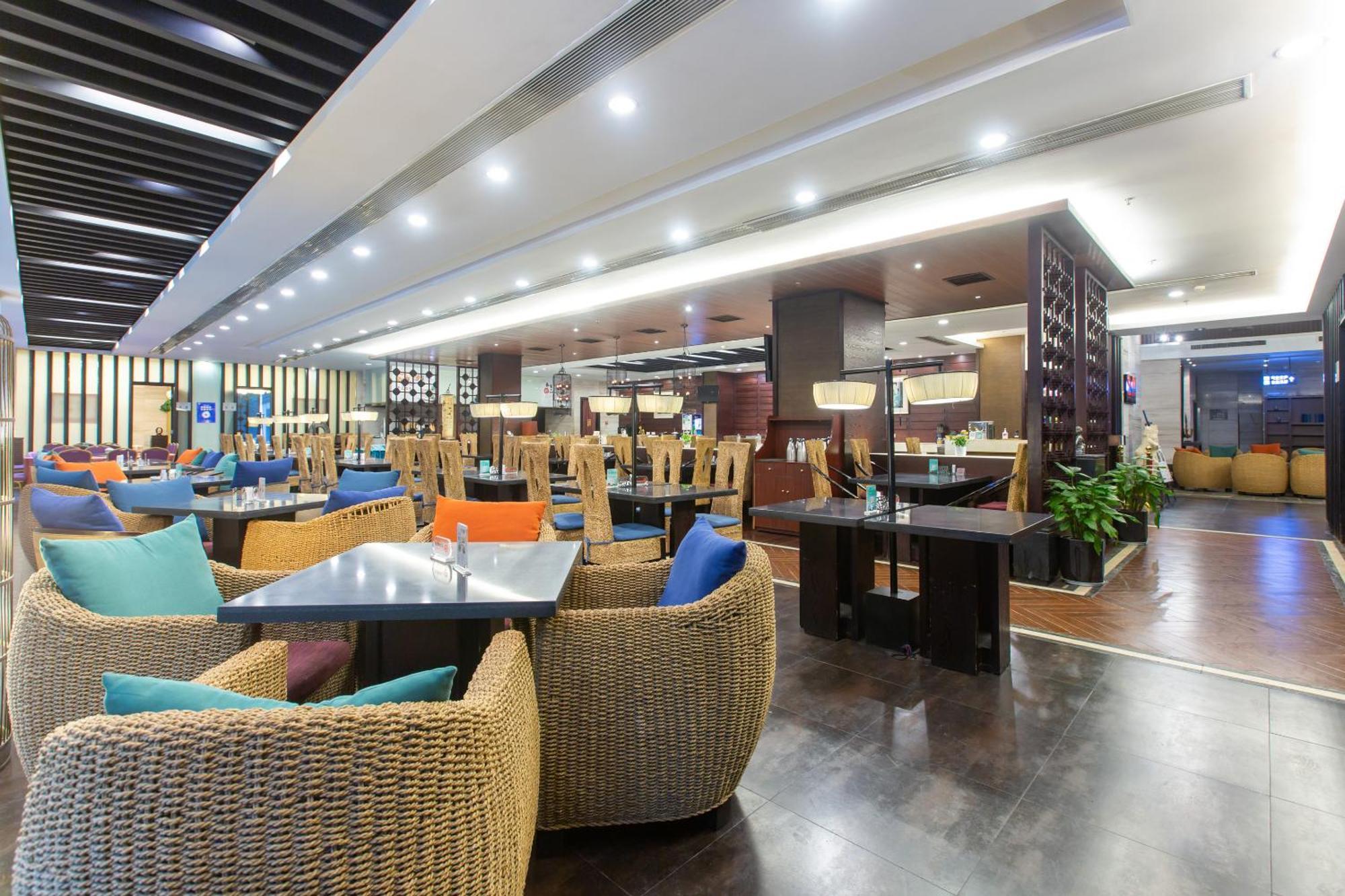 Ssaw Boutique Hotel Nanchang Bayi Square Exteriör bild